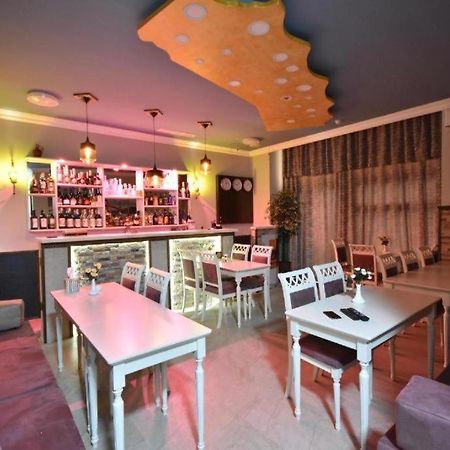 California Boutique Hotel 耶烈万 外观 照片