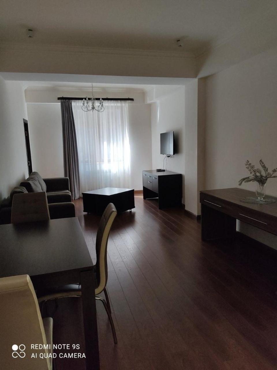 California Boutique Hotel 耶烈万 外观 照片