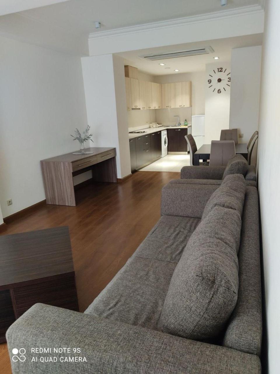 California Boutique Hotel 耶烈万 外观 照片