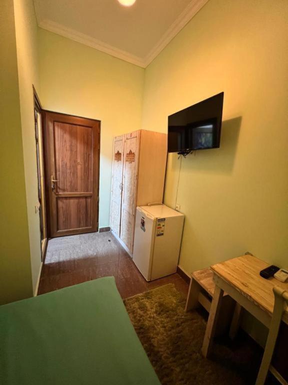 California Boutique Hotel 耶烈万 外观 照片