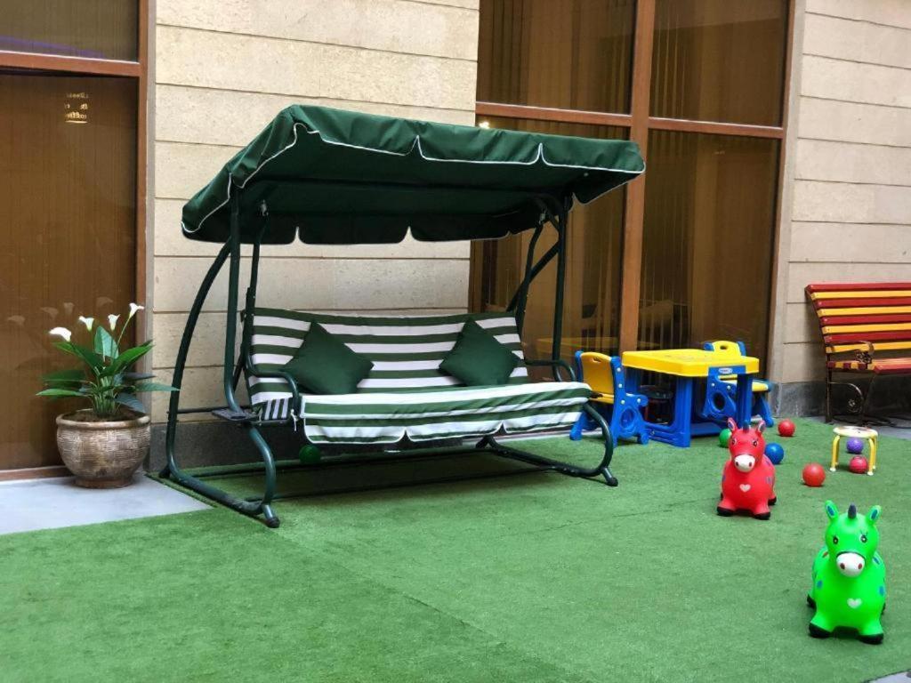 California Boutique Hotel 耶烈万 外观 照片